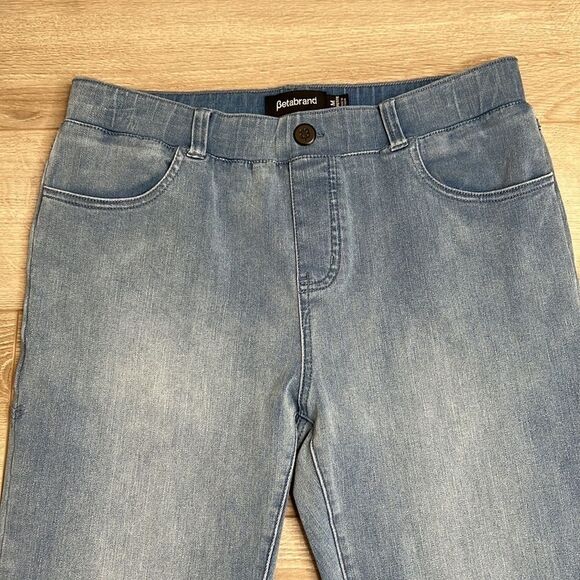 Betabrand Medium Petite Stretchy Jeans Size 8P - Picture 2 of 10